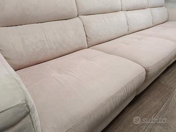 Divano con chaise longue e poltrona motorizzata