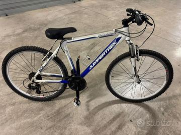 Biciclette in blocco