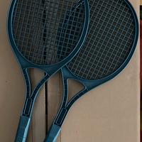 Racchette di plastica azzurre