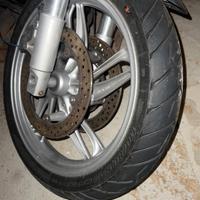 Gomme moto