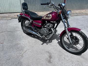 Honda  rebel 125