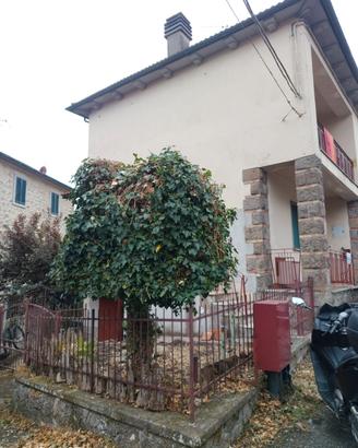casa di montagna toscana 