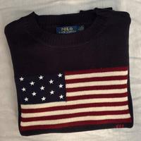 L’iconica maglia con bandiera ( Blu navy )