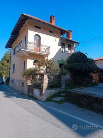 Stupenda villa stile liberty in centro a Coazze