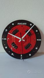 Orologio da parete Ducati su disco frizione