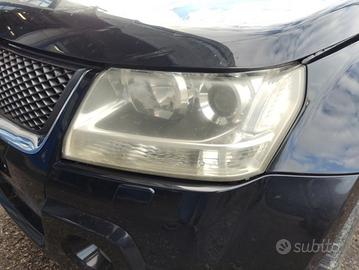 Proiettore sinistro SUZUKI GRAND VITARA del 2006