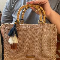 Borsa fatta a mano con maniglie in bambù