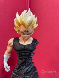 Statua Vegeta Majin mezzo busto