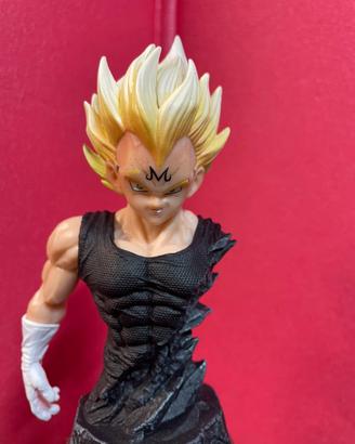 Statua Vegeta Majin mezzo busto