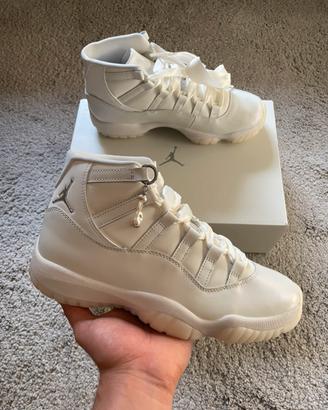 Air Jordan 11 Grand Finale