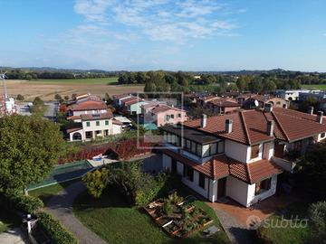 Villetta bifamiliare - Volta Mantovana