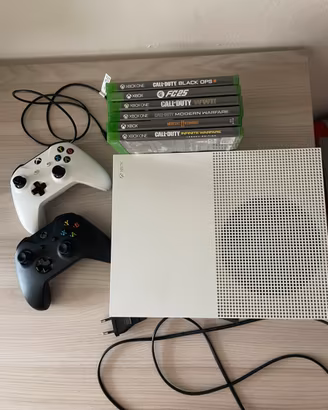 Xbox One S 1T + 2 controller + cavi + 6 giochi