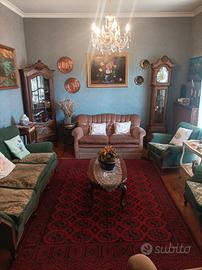 Salotto completo 2 divani 3 poltrone 2 tavolini