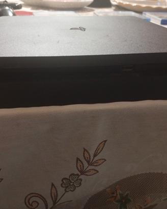 PlayStation 4 slim