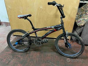 Bici BMX Lombardo