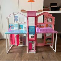 Casa di Barbie con ascensore