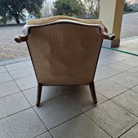 Poltrona d'epoca damascata