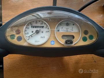 Contachilometri completo di tasti piaggio vespa et