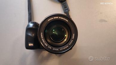 Fujifilm S200 EXR macchina fotografica perfetta