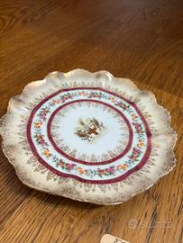 Piattino smerlato in porcellana