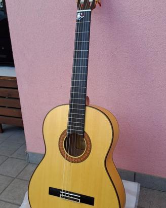 Chitarra Bossa nova Yamaha CGBN1 4/4 + custodia