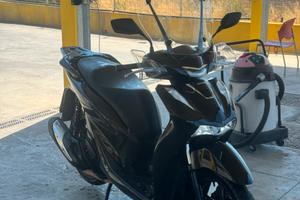 Honda sh 125 abs total black