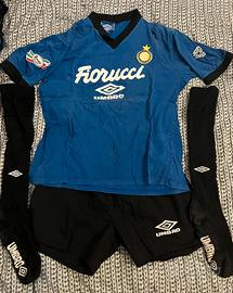 Maglia pantaloncini calzettoni inter anni 90 Umbro