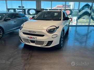 Fiat 600 1.2 HYBRID 110cv LA PRIMA