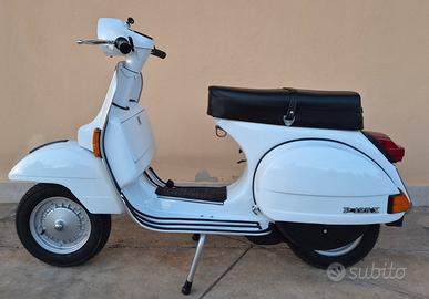 Vespa P125X 
