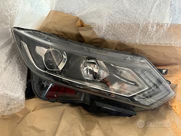 NISSAN QASHQAI FARO DX CON LUCE/DIURNA  A LED