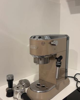 Macchina del caffè De Longhi EC685