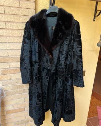 Cappotto pelliccia breitscwanz nero collo visone