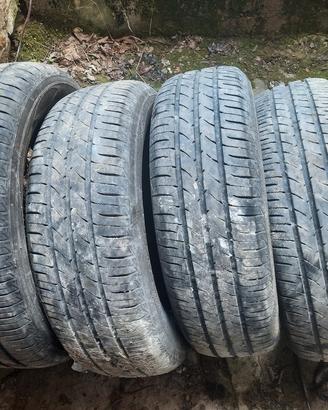 pneumatici Toyo estivi 