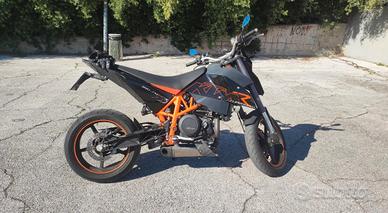 ktm supermoto 690 R