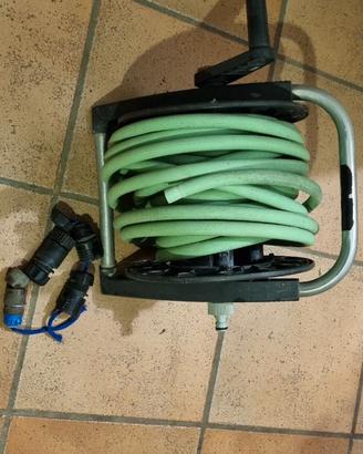 Carrello avvolgitubo e tubo