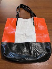 Borsa Diesel pelle