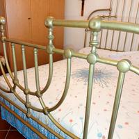 Letto matrimoniale in ottone