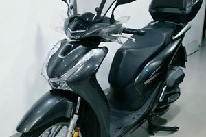 Honda SH 150 anno 2021 - 19.800 km