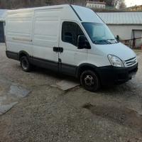 Iveco Daily furgone 