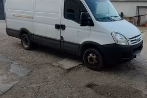 Iveco Daily furgone 
