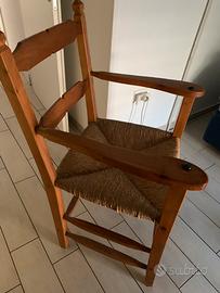 Sedia con braccioli