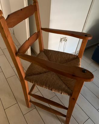 Sedia con braccioli