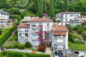 BILOCALE CON VISTA LAGO A SALÒ