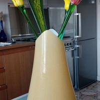 Vaso in vetro con fiori