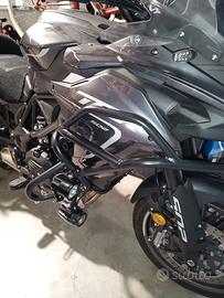 Moto Benelli TRK 502