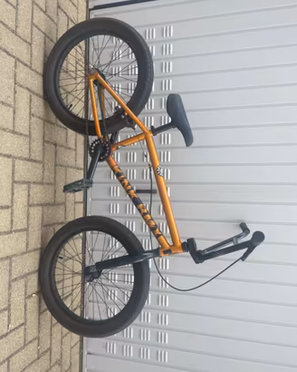 bucicletta BMX