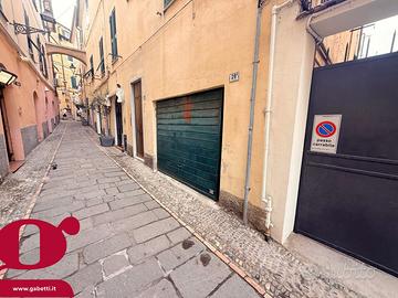 Box/Posto auto Imperia [Cod. rif MAG.01VRG]