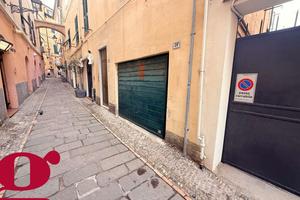 Box/Posto auto Imperia [Cod. rif MAG.01VRG]