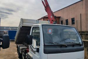 Nissan cabstar 120 con gru e ribaltabile