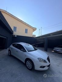 Lancia Delta 1.6 MJT DPF Gold